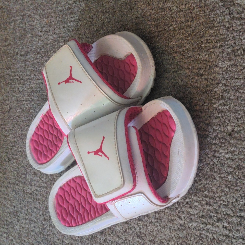 Jordan 10C slip on sandals